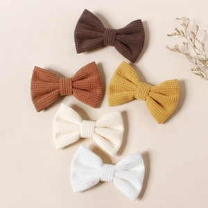 Lot de 5 barrettes à cheveux à nœuds en tissu gaufré pour filles aux tons naturels