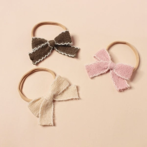 Lot de trois bandeaux à nœuds en tricot peluche pour bébés avec bande en nylon souple