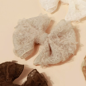 Barrettes à cheveux élégantes avec nœud en dentelle pour filles en beige et blanc