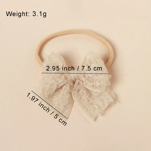 Detailed view of lightweight 3.1g lace bow headband showing 7.5cm width dimensions