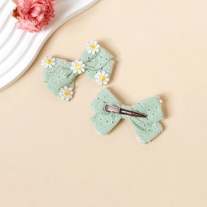 Lot de deux barrettes à cheveux vert menthe avec broderie marguerite pour filles