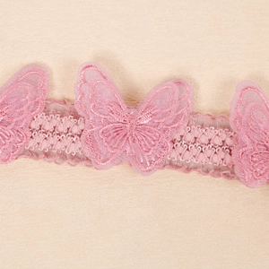 Rosa Baby Stirnband aus Spitze mit drei 3D Schmetterlingen und elastischem Netzstoff