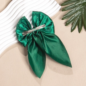 Barrette élégante en satin vert émeraude avec nœud, strass et long ruban pendant