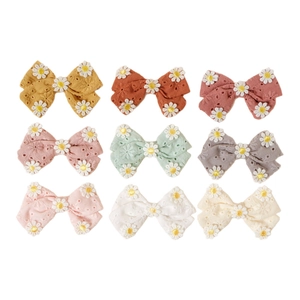 Lot de 9 barrettes nœuds en coton avec broderie marguerite en diverses couleurs