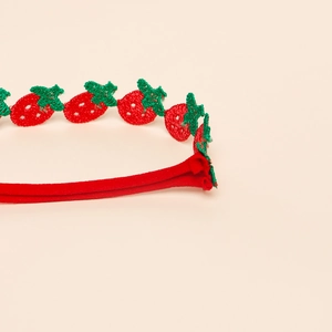 Bandeau élastique rouge pour bébé avec motifs de fraises brodés délicats pour nouveau-nés