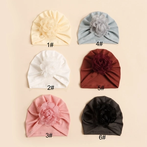 Bonnets turban pour nouveau-né fille avec grande fleur en 6 couleurs pastel assorties