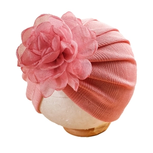 Bonnet turban rose pour bébé avec grande fleur en tissu 3D en tricot doux