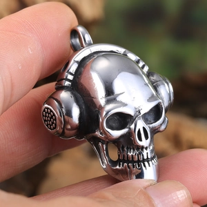 Vintage stainless steel skull pendant with headphones for a punk hip-hop jewelry style