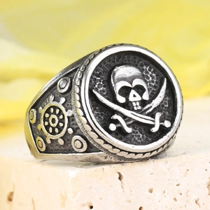 Vintage pirate skull and cross swords signet ring for men in retro punk style