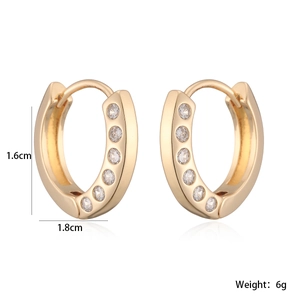 Minimalistische 18K vergoldete Creolen mit schimmernden Zirkonia-Akzenten