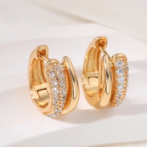 Boucles d'oreilles créoles plaquées or 18 carats avec double rangée de zircons