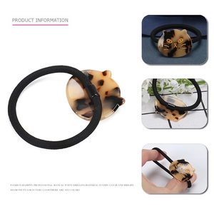 Elastico per capelli testa di gatto minimalista con piastra in acetato tartarugato