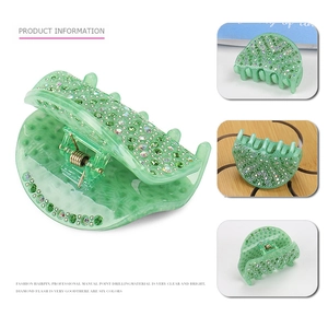Elegante pinza per capelli in acrilico verde menta con strass brillanti e molla metallica