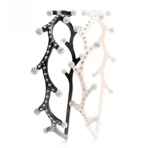 Detailansicht luxuriöser Haarreifen aus Acetat mit Strasssteinen und Korallendesign