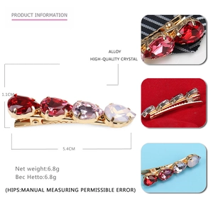 Détails de la barrette en cristal avec dimensions 5,4cm x 1,1cm et poids de 6,8g