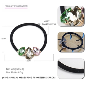 Élastique cheveux avec cristaux gouttes vert champagne et rose sur bandeau noir flexible