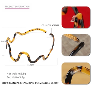 Slim wavy cellulose acetate headband with tortoise pattern and non-slip inner teeth