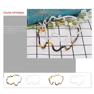 Handmade wavy resin headband set with tortoiseshell and pearlescent white patterns