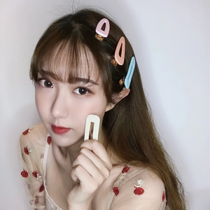 Minimalist macaron colored hair clip set with matte rectangular and teardrop designs