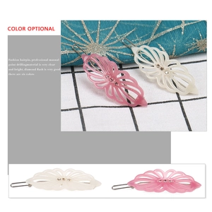 Hollow petal hair clip in acetate with sparkling rhinestones in pink and cream white