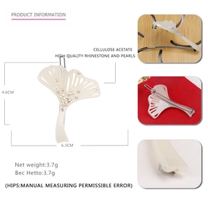 Barrette feuille de ginkgo en acétate avec perles élégantes et strass brillants
