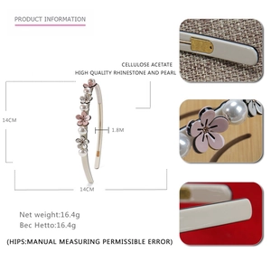 Französischer Haarreif aus Acetat mit rosa Blumen, Perlen und Strass für Damen