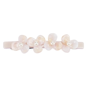 Detail der Haarspange aus Acetat mit vier rosa Blumen mit Marmortextur und Perlen