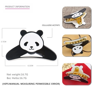 Pince à cheveux panda en acétate de cellulose avec dimensions détaillées 6,1cm x 3,7cm