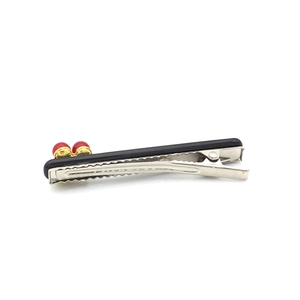 Barrette à cheveux cerise rouge avec base bec de canard en métal noir pour femme