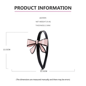 Dettagli del cerchietto in acetato rosa e nero, peso 19,4 g e spessore di 2,5 mm