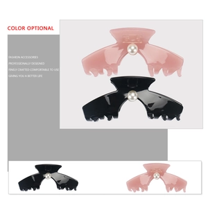 Elegante molletta per capelli grande in acetato con perla decorativa in rosa e nero