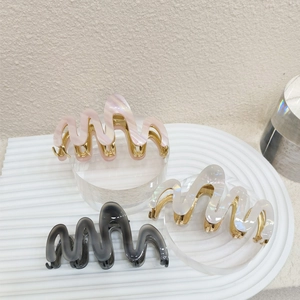 Minimalist Wave Shaped Acetate Hair Claw Clip For Women Large Fashion Simple Shark Clip Hair Bun Accessory Handmade Gift