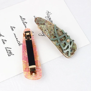 Set of 2 rectangular branch-shaped hair clips with mosaic pattern and rhinestones