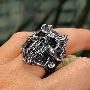 Vintage gothic skull ring for men crafted in high-quality durable stainless steel