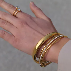 Bracelet Jonc de Luxe en Acier Inoxydable Plaqué Or 18K pour Femme Imperméable Hypoallergénique Poli Bijoux Zircone