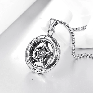 Retro stainless steel car tire pendant necklace with Roman numerals and star relief motif