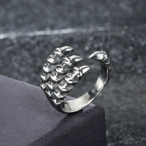 Adjustable punk dragon claw ring with detailed silver scales for gothic fashion style