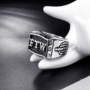 Anello FTW vintage da uomo in acciaio inossidabile con rilievo mano scheletro e stile punk