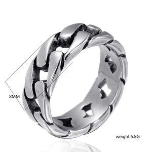 Détail de la bague chaîne cubaine 8mm en acier inoxydable vintage avec poids de 5.8g