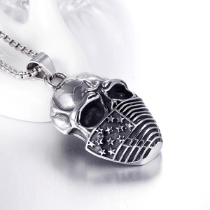 Punk style stainless steel skull pendant necklace with American flag texture design