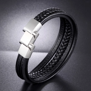 Bracciale in Pelle Intrecciata Multistrato da Uomo Chiusura Magnetica in Acciaio Inossidabile Gioielli Casual alla Moda Maschili