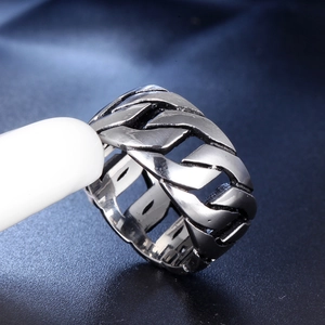 Vintage silver-tone stainless steel Cuban link chain ring for a modern punk aesthetic style