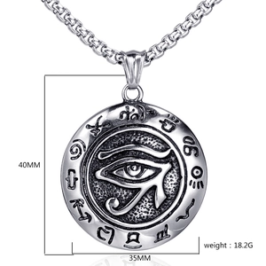 Detailed size specifications for Eye of Horus pendant with box chain dimensions