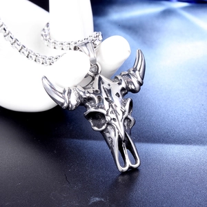 Collana hip hop con ciondolo teschio di bue argento e catena robusta per uomo e donna