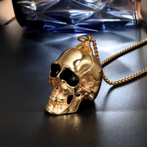 Pendentif tête de mort doré avec chaîne à billes robuste en acier inoxydable