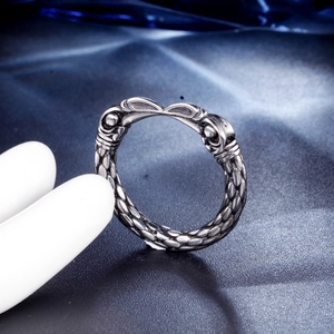 Retro punk stainless steel ring with textured dragon scale pattern and silver finish