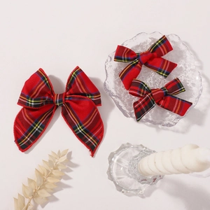 Ensemble de trois barrettes à cheveux en tissu écossais rouge et vert avec nœuds classiques