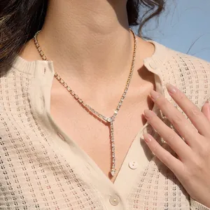 Collier en Y en Acier Inoxydable Plqué Or pour Femme Élégant Chaîne de Serpent Géométrique Pendentif Goutte d'Eau Bijoux