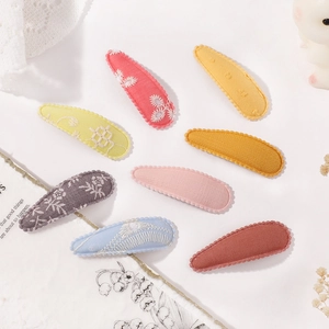 Détail de lot de 8 barrettes à cheveux brodées en tissu pour filles et enfants