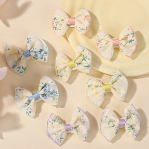 Lot de 8 jolies barrettes à cheveux à motifs floraux et nœuds colorés pour enfants